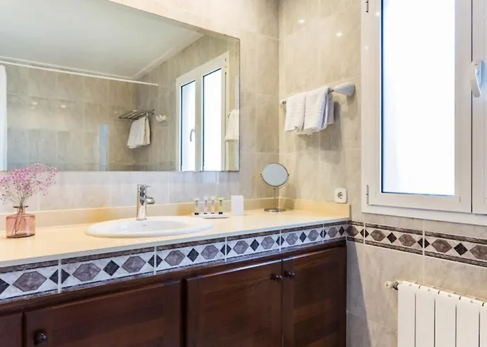 Ca Nostra Βίλα *